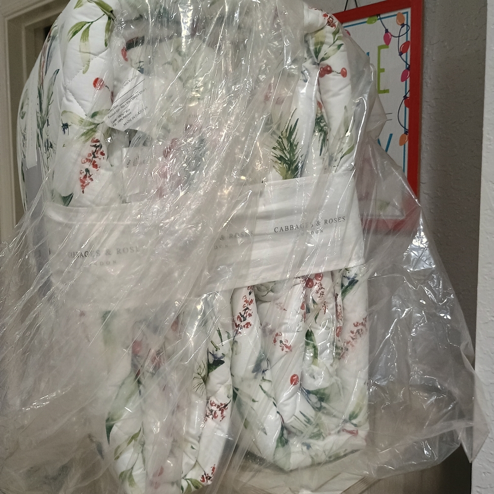 Cabbages & Roses Floral Queen Comforter Set - Picture 3 of 5